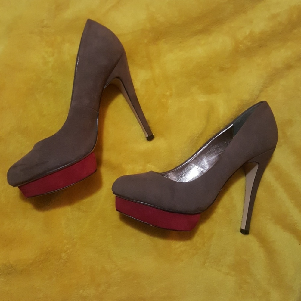 SALE‼️ Dolce Vita suede platform heels - Picture 1 of 6